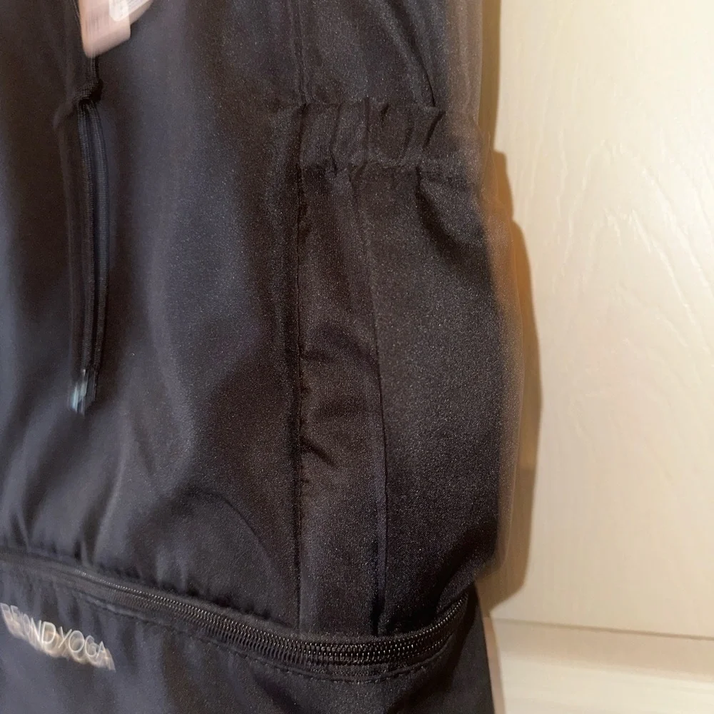 NWT Beyond Yoga Black Tote Bag Backpack gym travel athletic